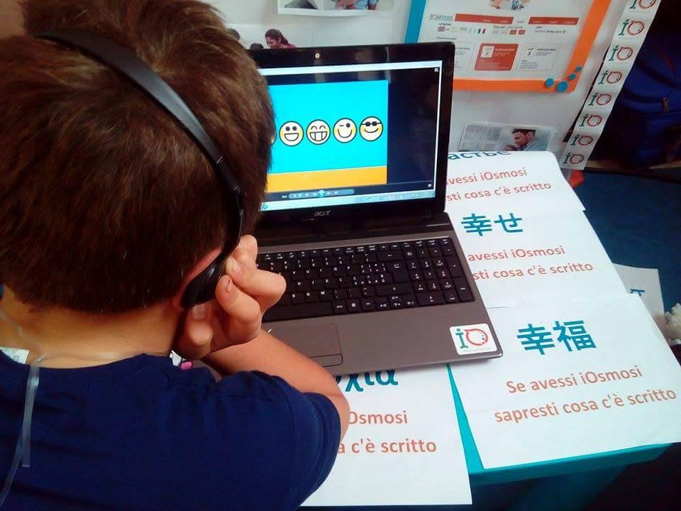 La piattaforma di e-learning che permette scambi linguistici e culturali tra bambini attraverso un software interattivo di videoconferenza