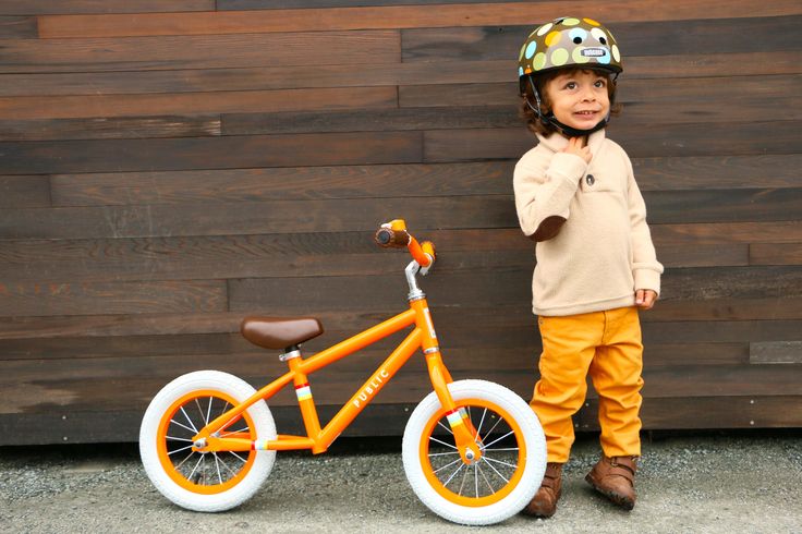 le bici senza pedali per insegnare ai bambini ad andare in bicicletta