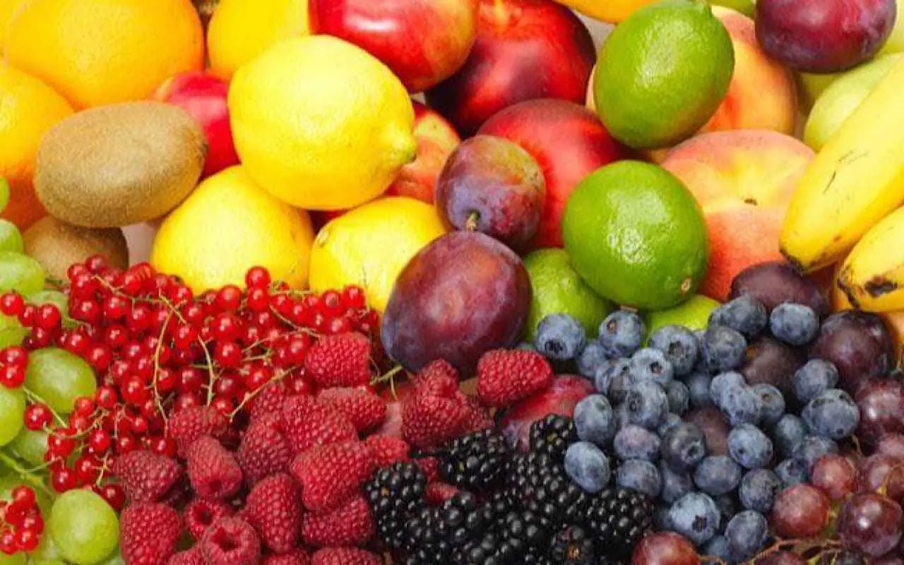 Il frutto che abbassa subito la pressione: lo consigliano anche i cardiologi Il frutto che abbassa subito la pressione: lo consigliano anche i cardiologi