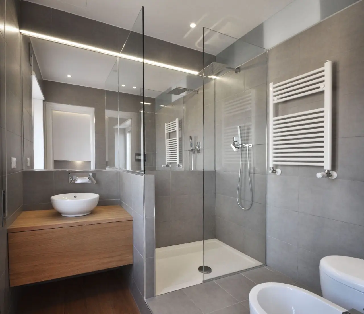 Non usare questo prodotto per pulire il bagno: ecco il perché Non usare questo prodotto per pulire il bagno: ecco il perché