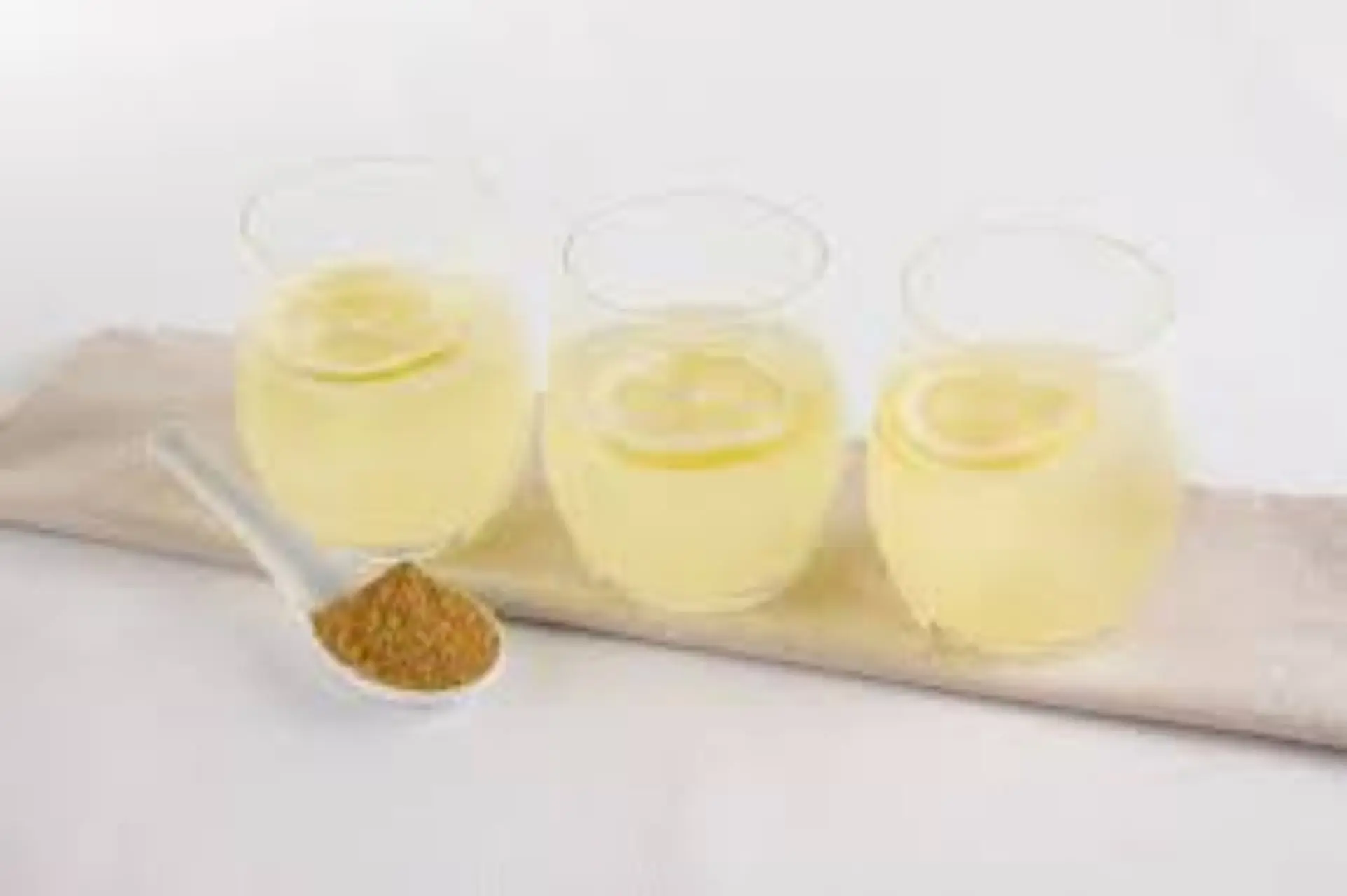 La bevanda naturale che sgonfia la pancia in tre giorni: ecco quando berla La bevanda naturale che sgonfia la pancia in tre giorni: ecco quando berla