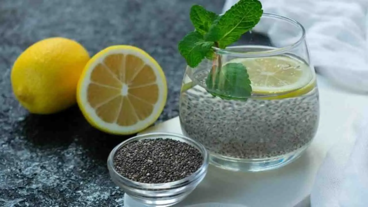 La bevanda naturale che sgonfia la pancia in tre giorni: ecco quando berla La bevanda naturale che sgonfia la pancia in tre giorni: ecco quando berla