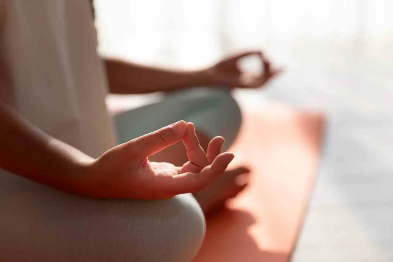 Come abbassare ansia e stress con 5 minute al giorno: ecco il metodo Come abbassare ansia e stress con 5 minute al giorno: ecco il metodo