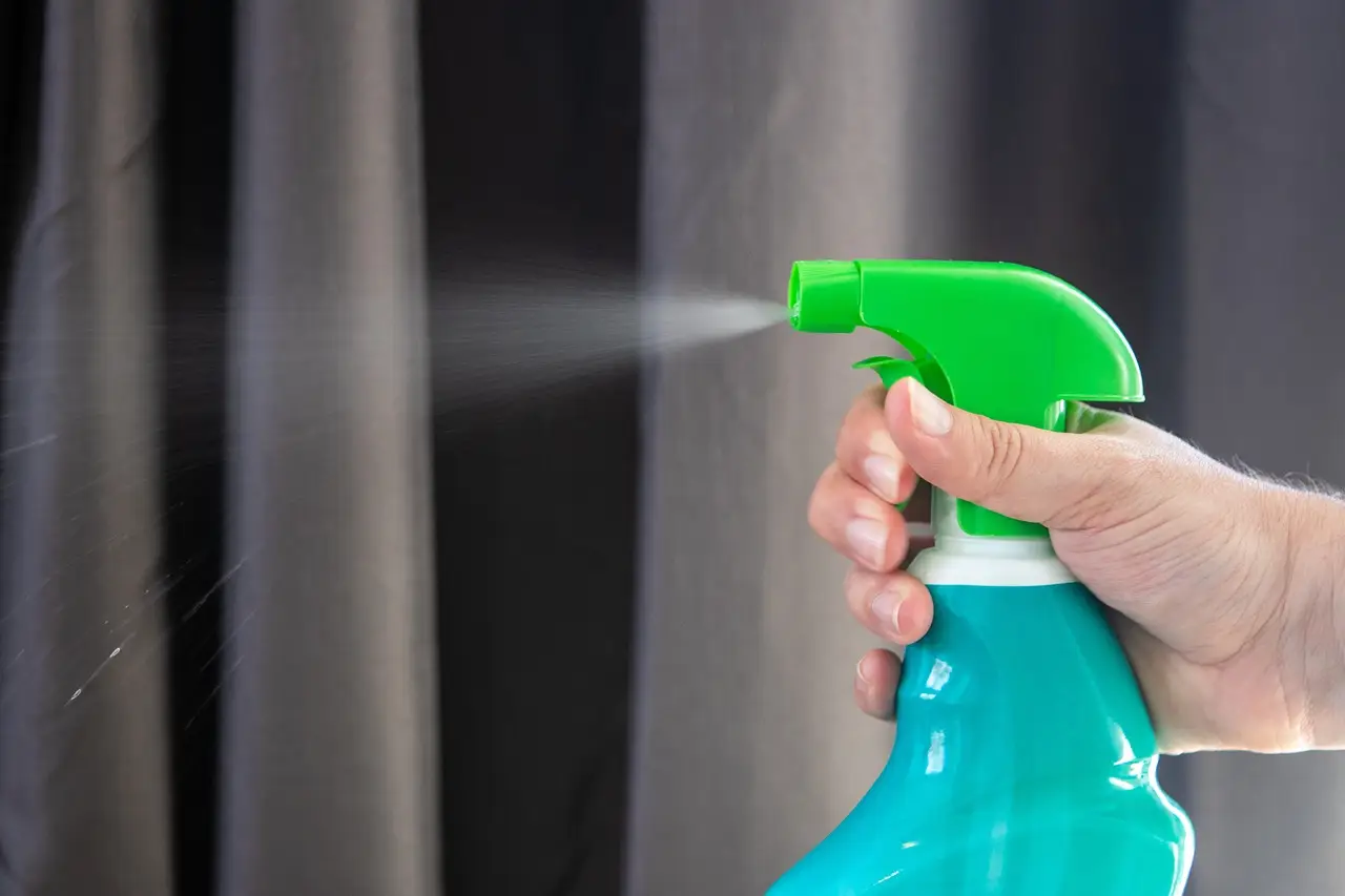 Non usare questo prodotto per pulire il bagno: ecco il perché Non usare questo prodotto per pulire il bagno: ecco il perché