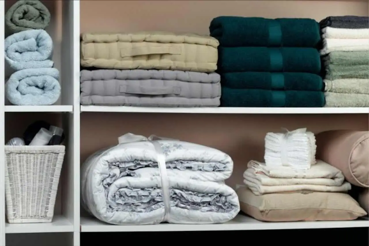Come organizzare armadi piccoli senza comprare nuovi mobili Come organizzare armadi piccoli senza comprare nuovi mobili
