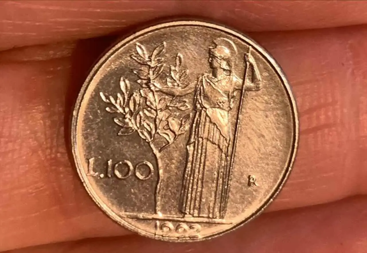 Moneta da 100 lire Minerva: attenzione a questo dettaglio, vale più di 500 euro Moneta da 100 lire Minerva: attenzione a questo dettaglio, vale più di 500 euro