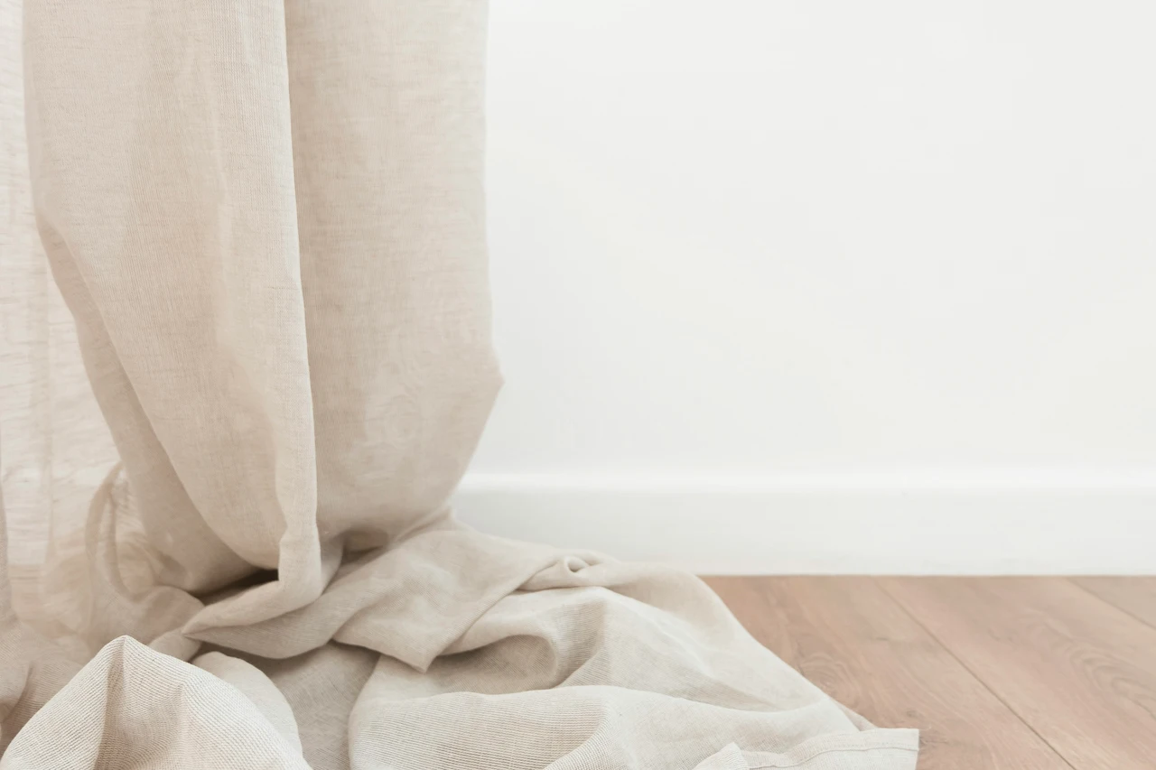 Tende troppo corte? Il trucco semplice per allungarle senza cucire Tende troppo corte? Il trucco semplice per allungarle senza cucire