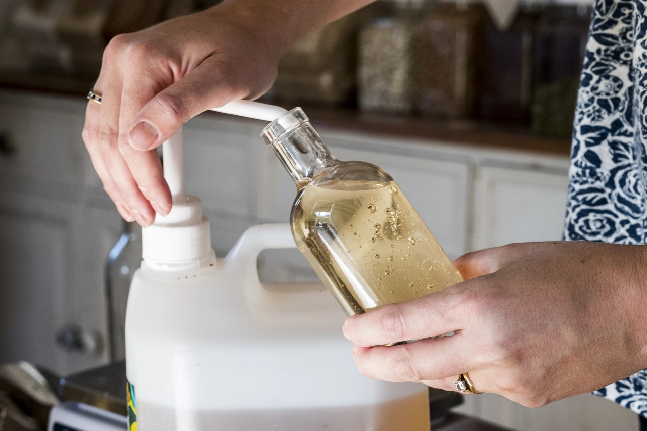 Non usare più pesticidi chimici: prova questo mix con sapone di Marsiglia Non usare più pesticidi chimici: prova questo mix con sapone di Marsiglia